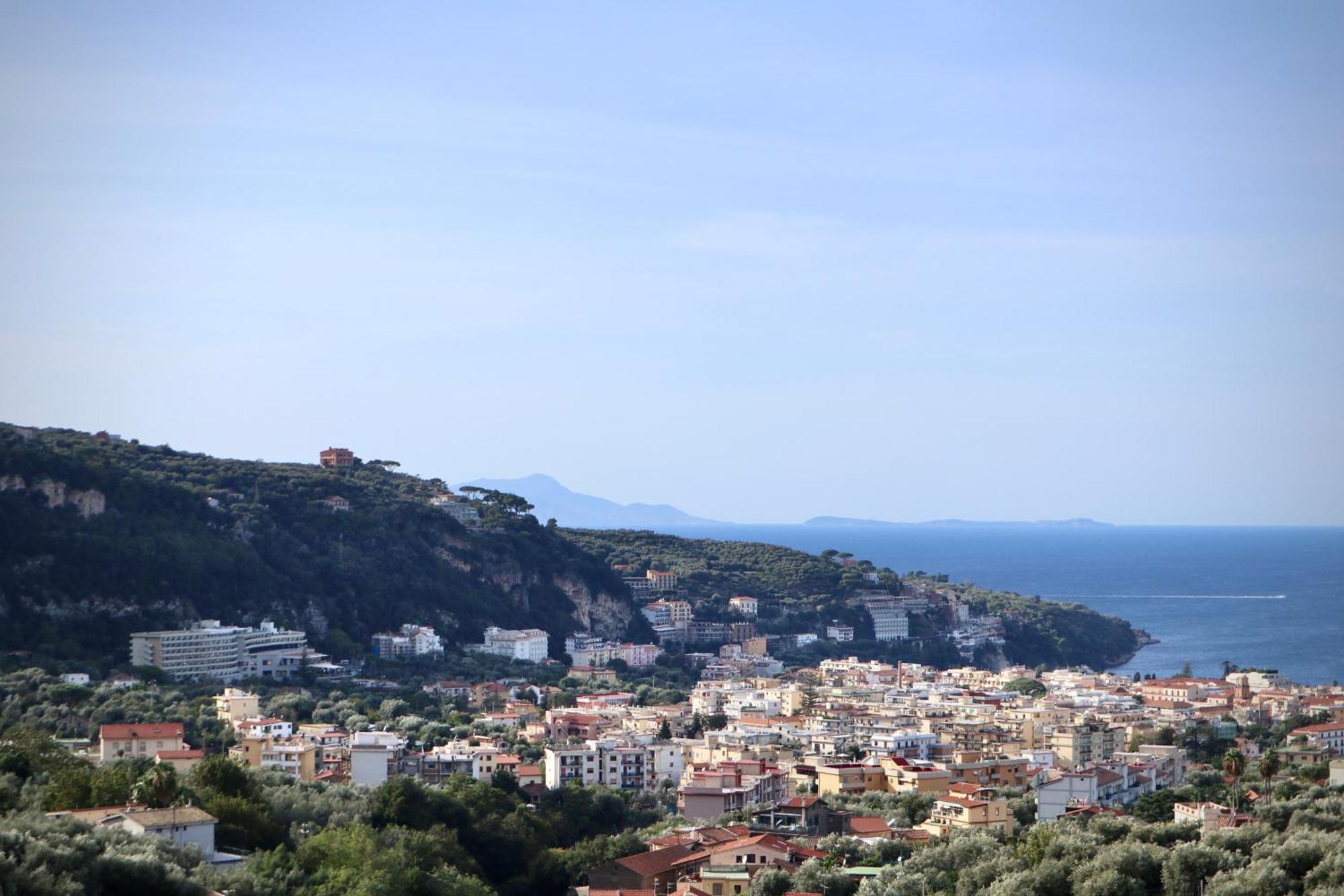 B&B Da Chiara Sea Sight Sorrento Esterno foto